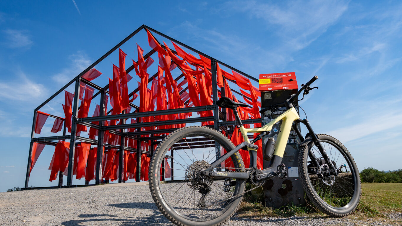Mein Mountainbike auf Halde Norddeutschland