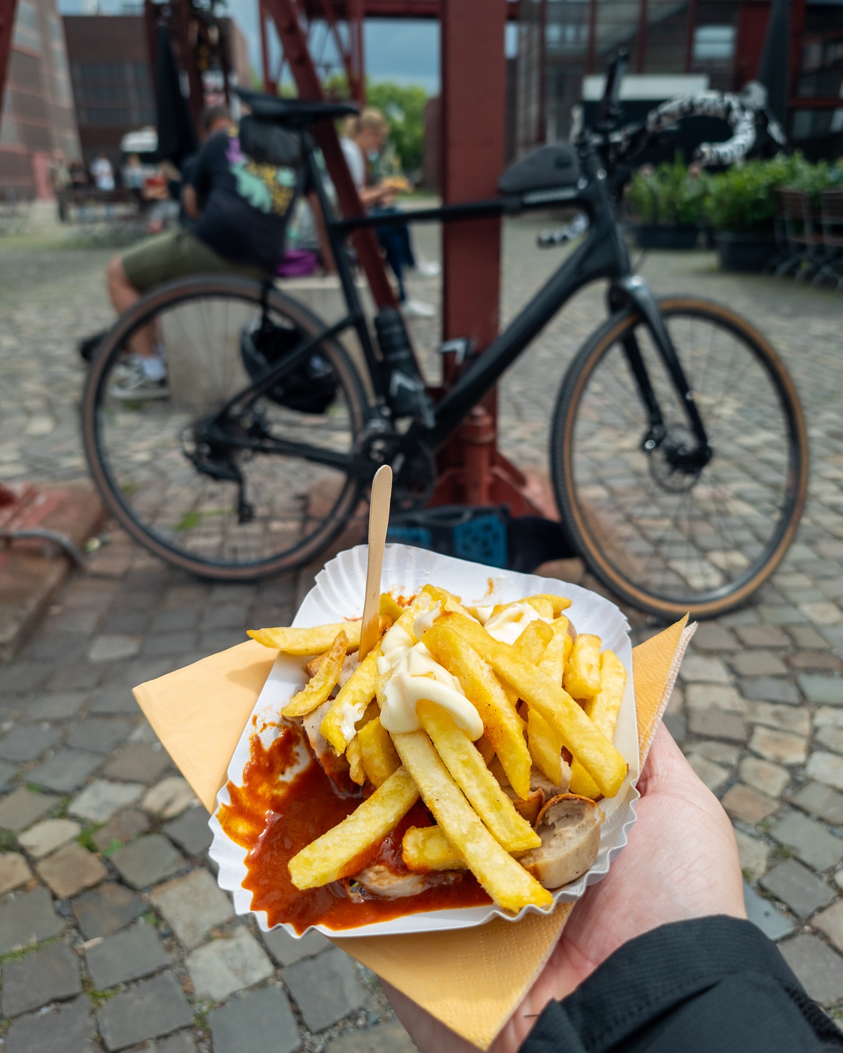 Kuchen, Eis oder CPM?
Was darf bei einer gescheiten Graveltour auf keinen Fall fehlen?