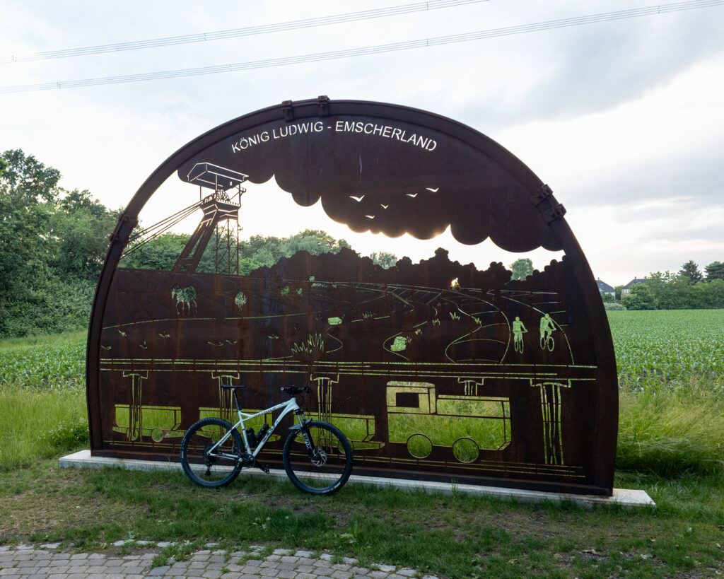 Mein Mountainbike vor dem Startpunkt
