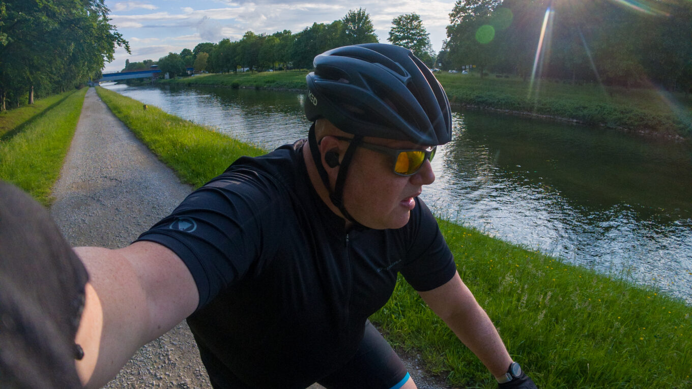 Ich fahre am Rhein-Herne-Kanal entlang