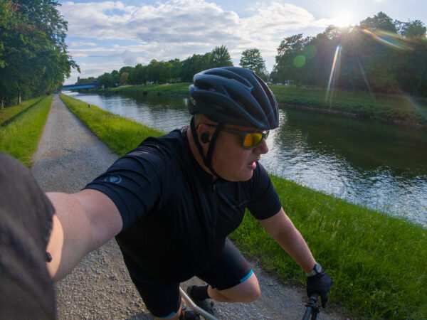 Ich fahre am Rhein-Herne-Kanal entlang